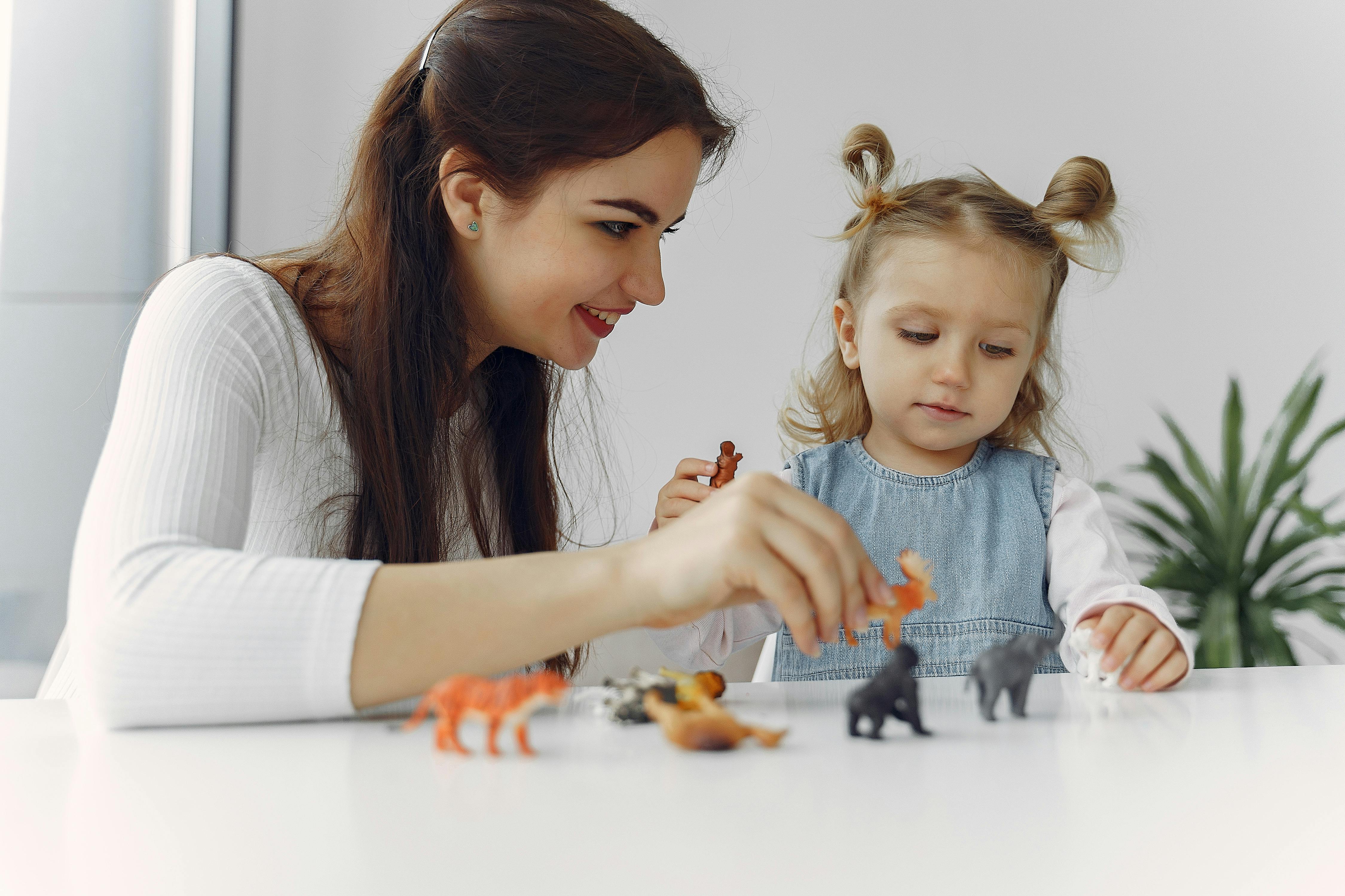 Shërbim Babysitter / Dado